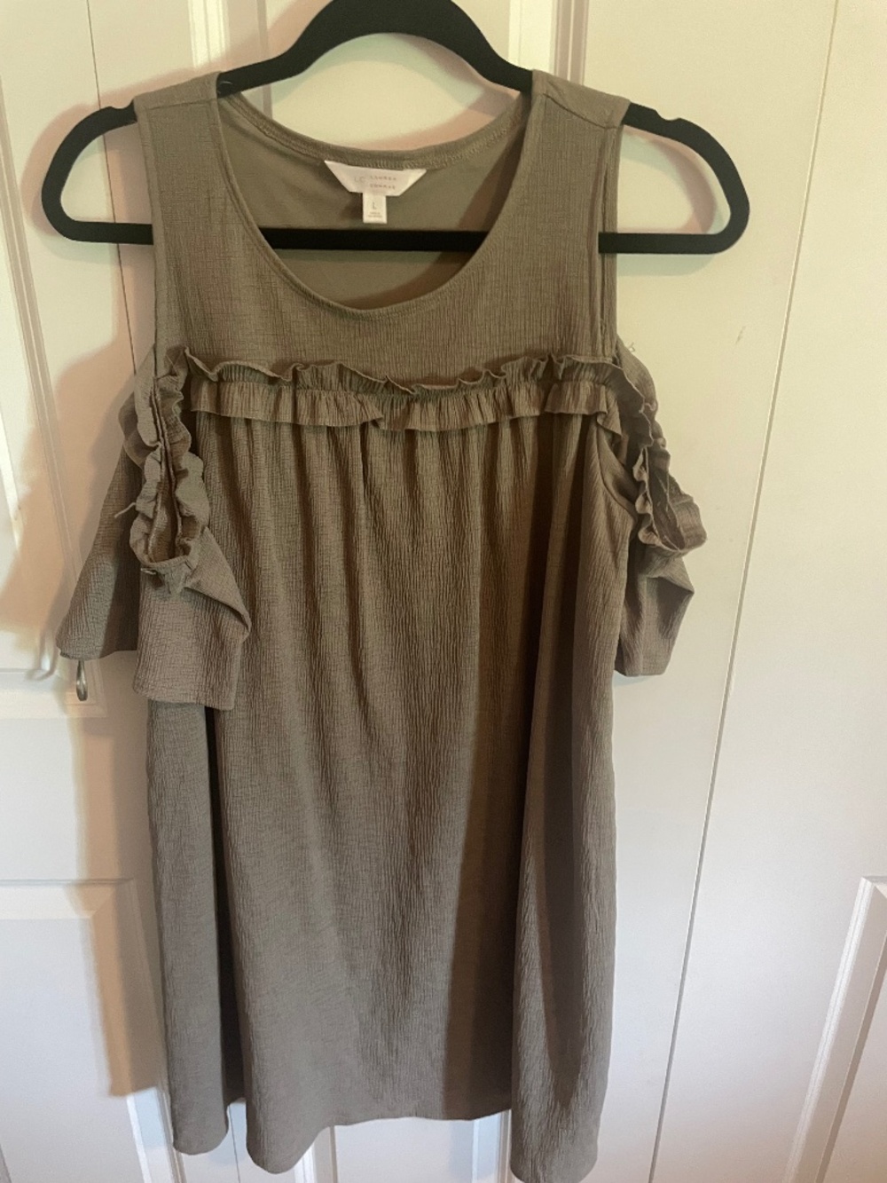 LC Lauren Conrad Taupe Ruffle Cold Shoulder Shift Dress Size L